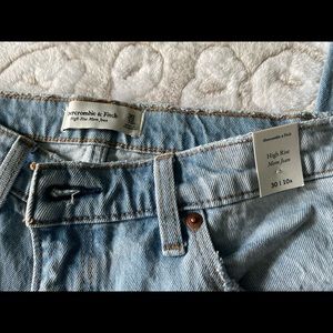 Abercrombie and Fitch - High rise mom jeans - 30/10R